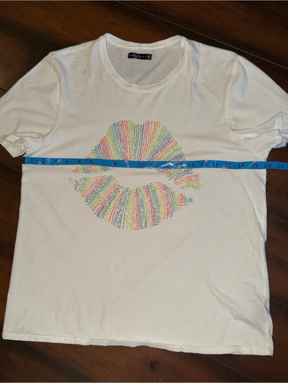 Lauren Moshi | Rainbow Rhinestone Lips Graphic Tee | M - Picture 11 of 12